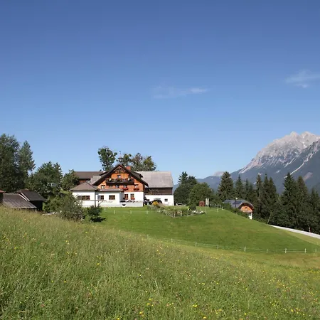 Appartement Dirtlergut Haus im Ennstal